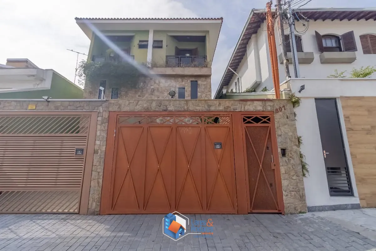 Casa, 4 quartos, 219 m² - Foto 1