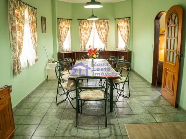 Casa com 1335m² 4 quartos e 4 banheiros, à venda, no bairro Parque Votorantin em Mairiporã