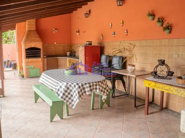 Casa com 1335m² 4 quartos e 4 banheiros, à venda, no bairro Parque Votorantin em Mairiporã