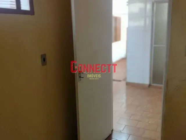 Casa com 250m² 3 quartos e 2 banheiros, à venda, no bairro Jardim Macedo em Ribeirão Preto