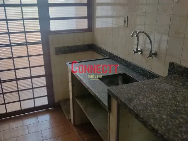 Casa com 250m² 3 quartos e 2 banheiros, à venda, no bairro Jardim Macedo em Ribeirão Preto