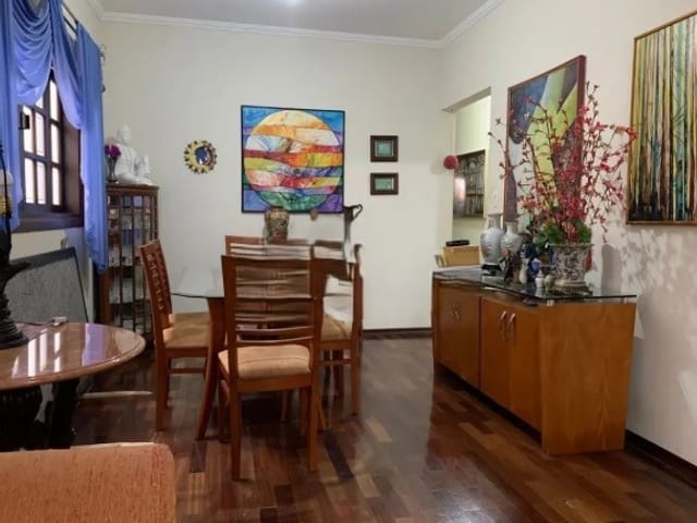 Casa 3 quartos e 1 banheiro, à venda, no bairro Urbanova I em São José dos Campos