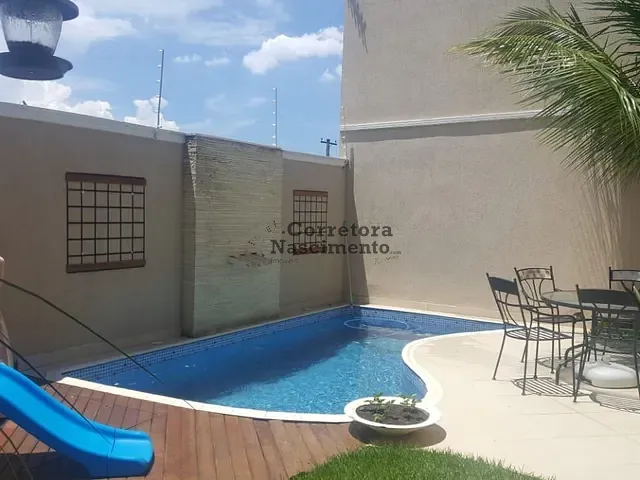 Casa com 232m² 4 quartos e 6 banheiros, à venda, no bairro Villa Branca em Jacareí