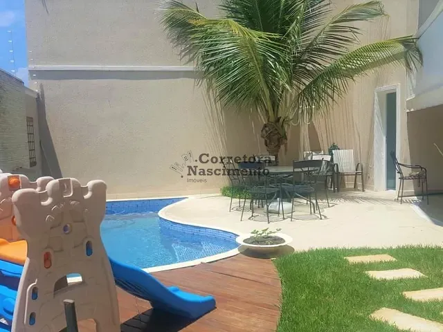 Casa com 232m² 4 quartos e 6 banheiros, à venda, no bairro Villa Branca em Jacareí
