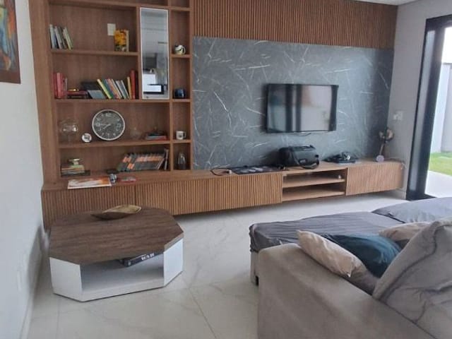 Casa com 450m² 3 quartos e 4 banheiros, à venda ou para alugar, no bairro Condomínio Residencial Mont Blanc em São José dos Campos