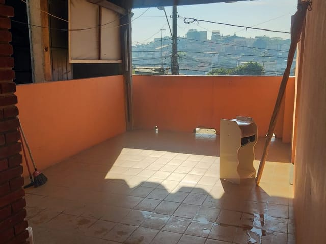 Casa com 250m² 2 quartos e 1 banheiro, à venda, no bairro Padroeira em Osasco