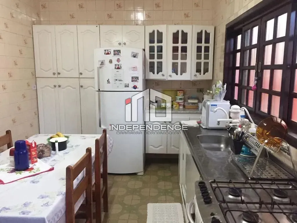 Casa, 4 quartos, 200 m² - Foto 56