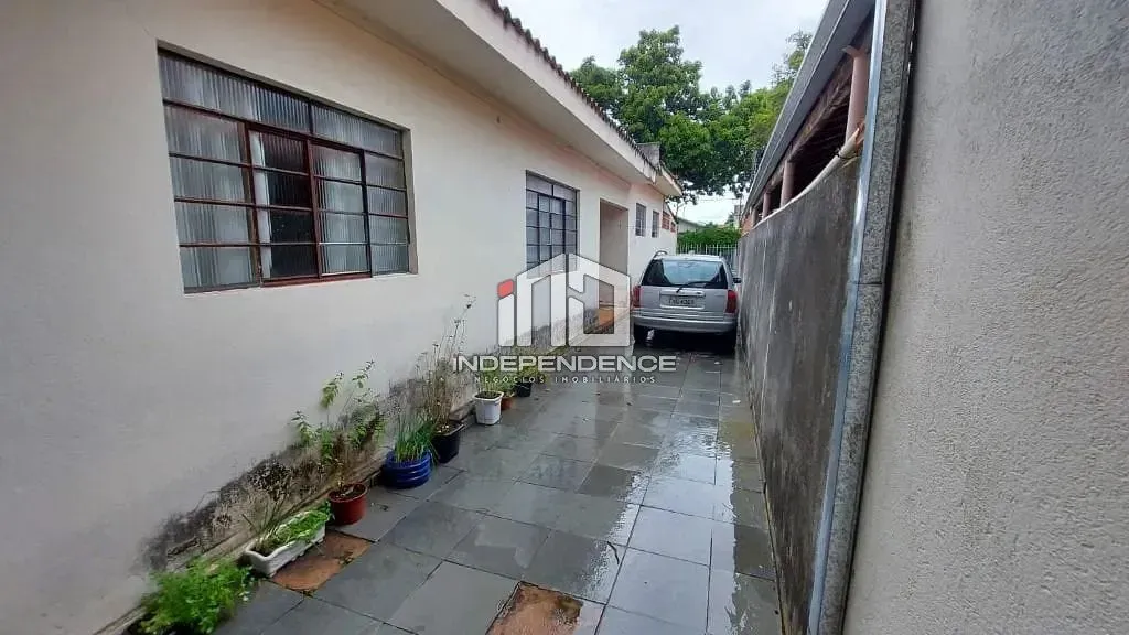 Casa, 4 quartos, 253 m² - Foto 1