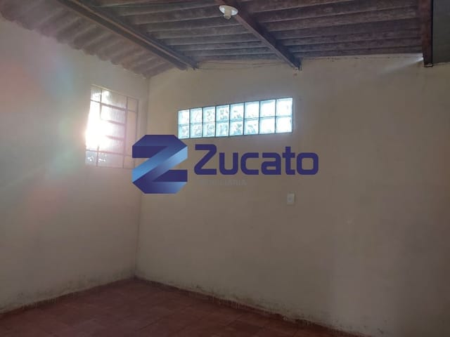 Foto do Casa - Casa com 1 dormitório para alugar, 40 m² por R$ 500,00/mês - Leblon - Uberaba/MG | ZUCATO IMOBILIARIA LTDA