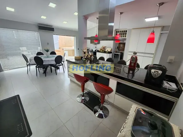 Casa com 258m² 3 quartos e 4 banheiros, à venda, no bairro Cidade Nova em Rio Claro