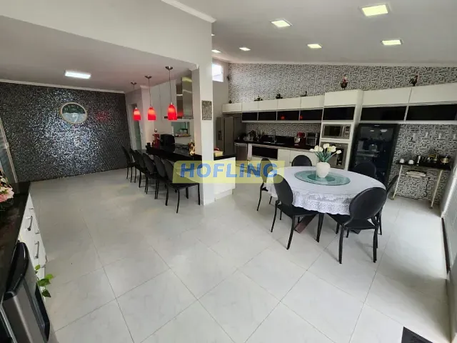 Casa com 258m² 3 quartos e 4 banheiros, à venda, no bairro Cidade Nova em Rio Claro