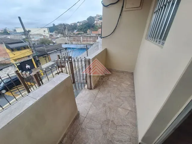 Casa 2 quartos e 1 banheiro, à venda, no bairro Jardim Zaira em Mauá