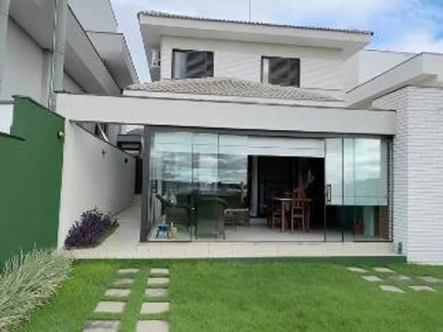 Casa com 402m² 3 quartos e 4 banheiros, à venda, no bairro Urbanova em São José dos Campos