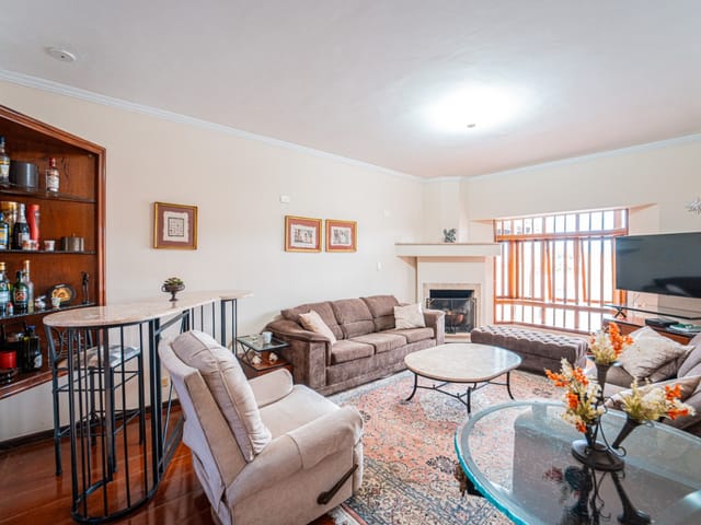 Foto do Casa - Casa tipo para venda em Parque Jabaquara com 2 quartos, sendo 1 suíte, 177m² | Lares e Andares Imóveis