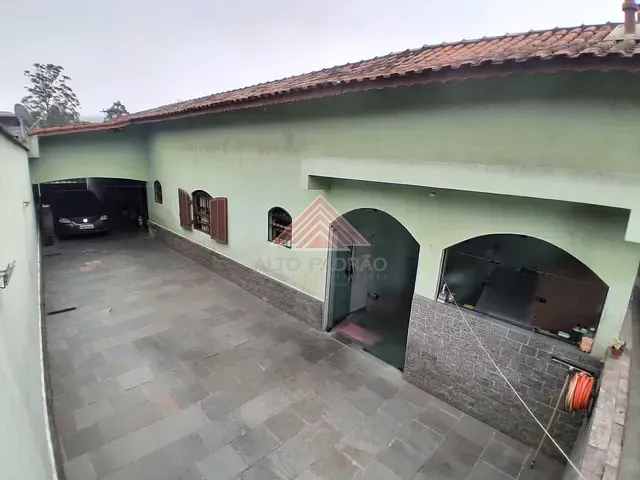 Casa com 430m² 3 quartos e 2 banheiros, à venda, no bairro Vila Assis Brasil em Mauá