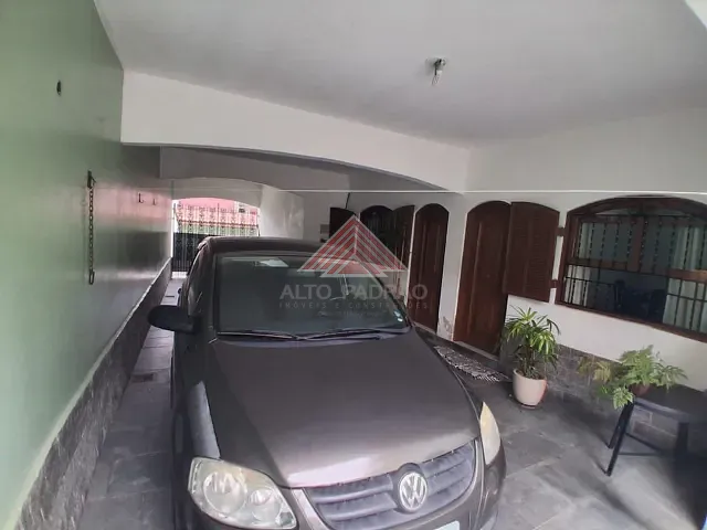 Casa com 430m² 3 quartos e 2 banheiros, à venda, no bairro Vila Assis Brasil em Mauá