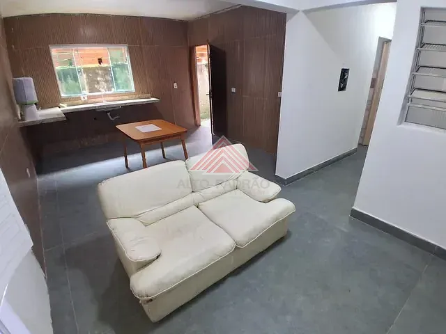 Casa 2 quartos e 1 banheiro, para alugar, no bairro Vila Lisboa em Mauá