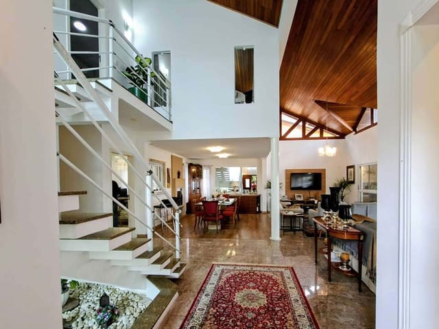 Casa com 649m² 3 quartos e 4 banheiros, à venda, no bairro Pousada dos Bandeirantes em Carapicuíba