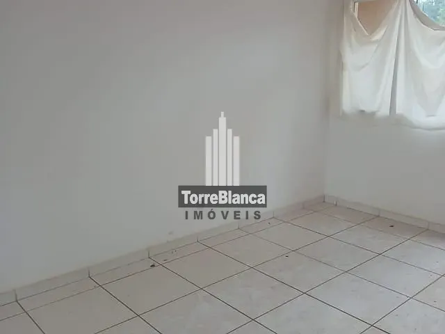 Casa 2 quartos e 1 banheiro, à venda, no bairro Uvaranas em Ponta Grossa
