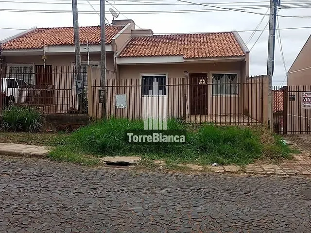 Casa 2 quartos e 1 banheiro, à venda, no bairro Uvaranas em Ponta Grossa
