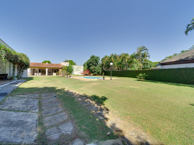 Casa 3 quartos e 3 banheiros, à venda, no bairro Bosque dos Eucaliptos em São José dos Campos