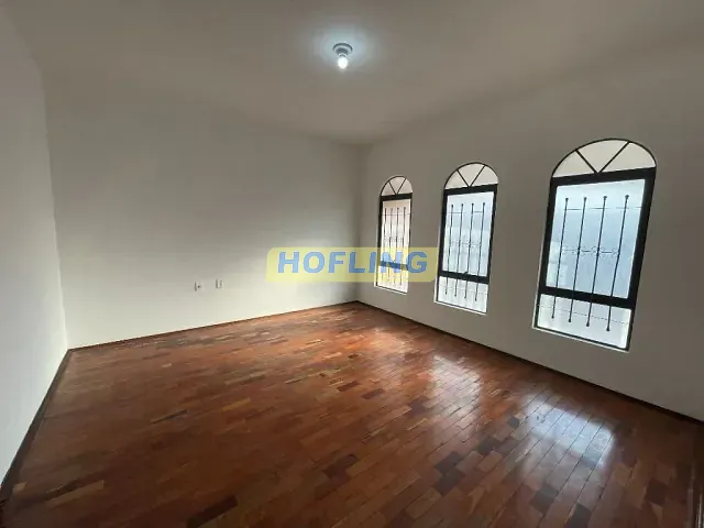 Casa com 275m² 5 quartos e 3 banheiros, à venda, no bairro Jardim Bela Vista em Rio Claro