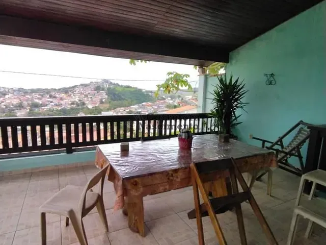 Casa com 375m² 2 quartos e 2 banheiros, à venda, no bairro Jardim das Flores em Santa Branca