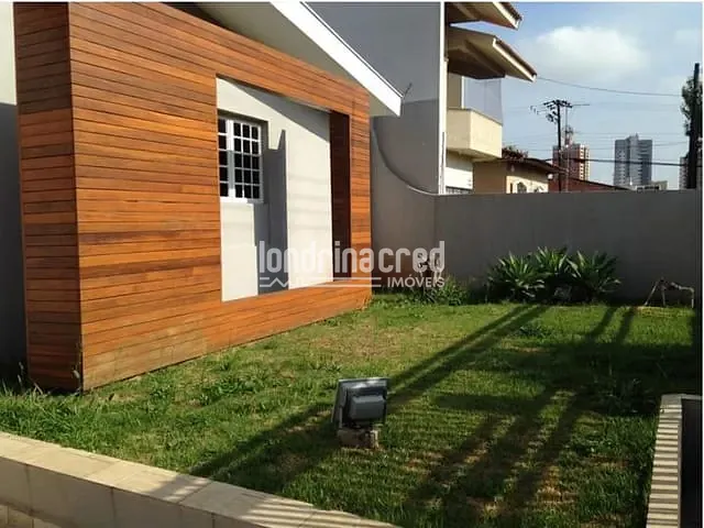 Casa 3 quartos e 2 banheiros, à venda, no bairro San Remo em Londrina