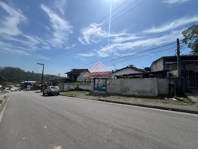 Casa 4 quartos e 4 banheiros, à venda, no bairro Pouso Alegre em Ribeirão Pires