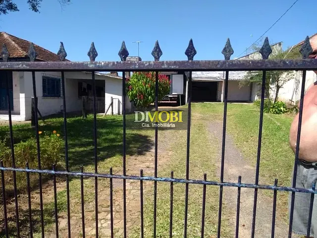 Casa com 670m² 3 quartos e 2 banheiros, à venda, no bairro Passos dos Ferreiros em Gravataí