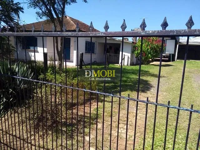 Casa com 670m² 3 quartos e 2 banheiros, à venda, no bairro Passos dos Ferreiros em Gravataí