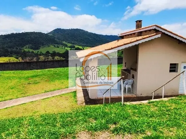 Casa com 1310m² 3 quartos e 3 banheiros, à venda, no bairro Fazenda Santana I em Atibaia