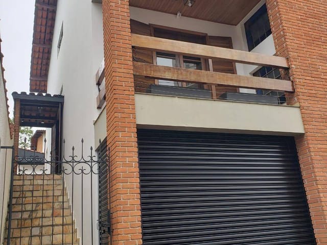 Casa 4 quartos e 2 banheiros, à venda, no bairro Jardim Esplanada em São José dos Campos
