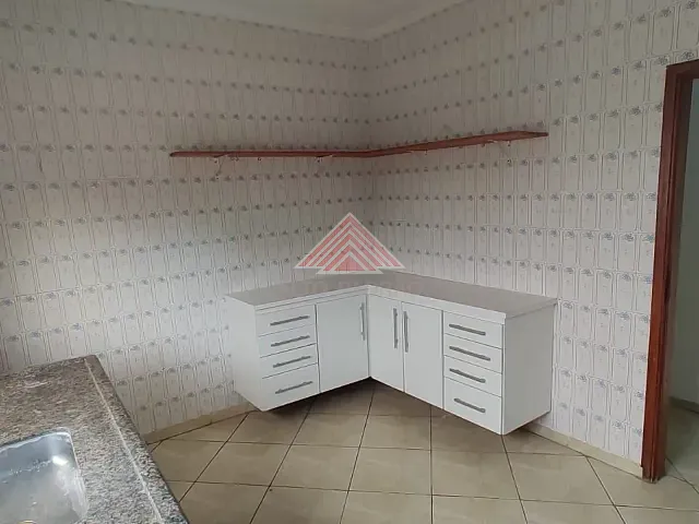 Casa 2 quartos e 1 banheiro, para alugar, no bairro Vila Emílio em Mauá