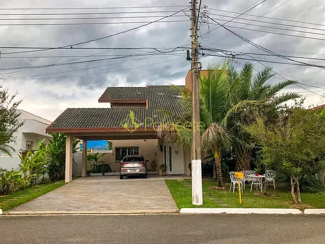 Casa com 435m², à venda, no bairro Condominio Residencial Real Ville em Pindamonhangaba