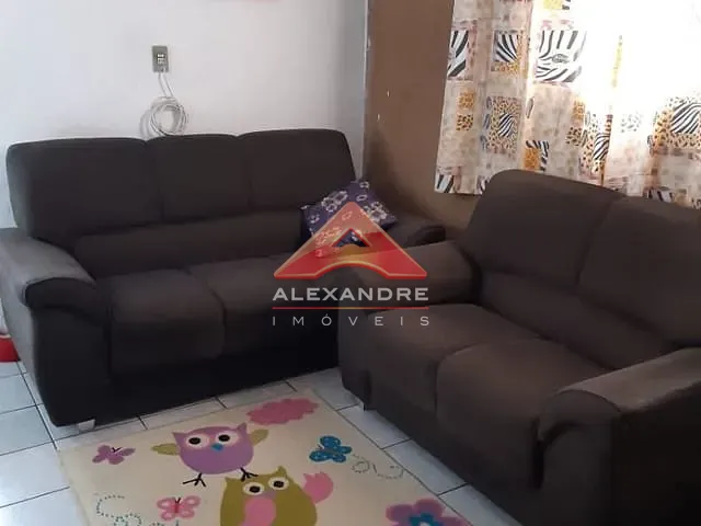 Casa com 140m² 8 quartos e 2 banheiros, à venda, no bairro Conjunto Residencial Dom Pedro I em São José dos Campos