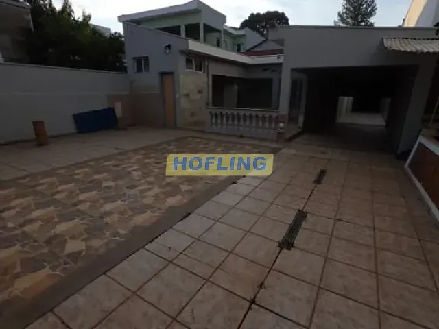 Casa com 500m² 3 quartos e 4 banheiros, à venda, no bairro Zona Central em Rio Claro