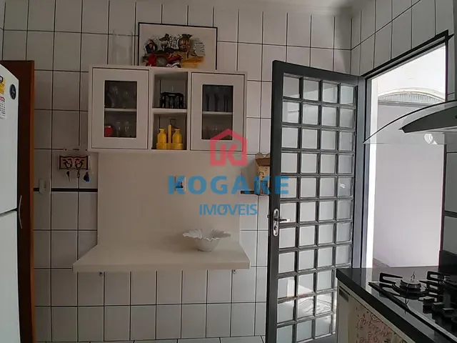 Casa com 250m² 3 quartos e 2 banheiros, à venda, no bairro Bosque dos Eucaliptos em São José dos Campos