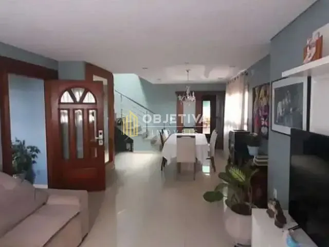 Casa com 230m² 3 quartos e 4 banheiros, à venda, no bairro Hípica em Porto Alegre
