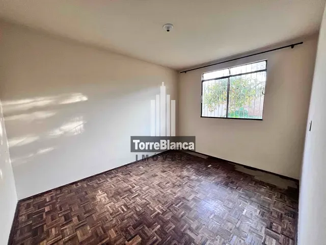 Casa com 324m² 3 quartos e 1 banheiro, à venda, no bairro Uvaranas em Ponta Grossa