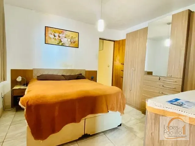 Casa com 222m² 3 quartos e 2 banheiros, à venda, no bairro Jardim do Alvinópolis em Atibaia