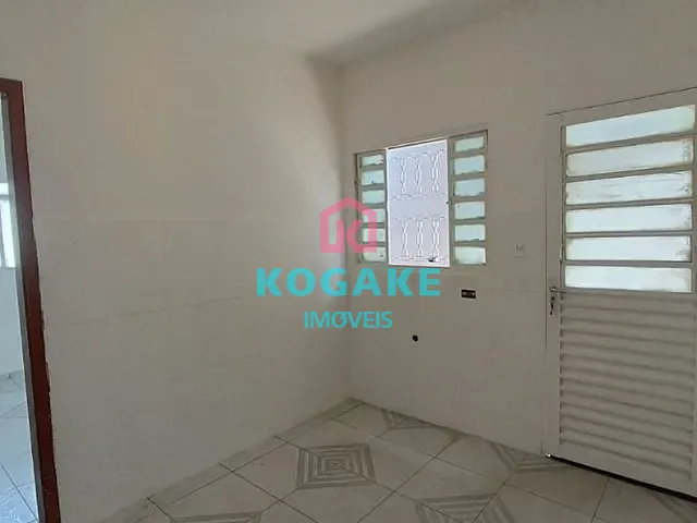 Casa com 125m² 3 quartos e 2 banheiros, à venda, no bairro Jardim São Leopoldo em São José dos Campos
