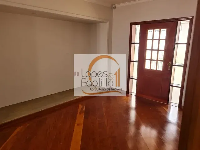 Casa com 900m² 5 quartos e 3 banheiros, à venda ou para alugar, no bairro Jardim Siriema em Atibaia