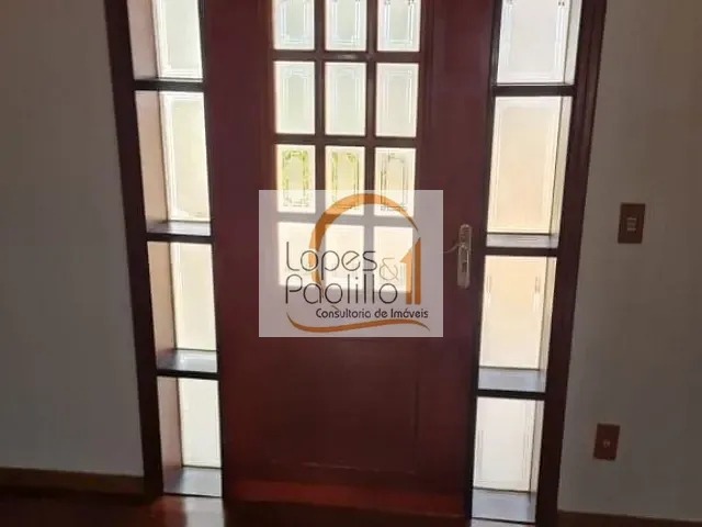 Casa com 900m² 5 quartos e 3 banheiros, à venda ou para alugar, no bairro Jardim Siriema em Atibaia