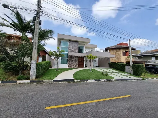 Casa com 350m² 3 quartos e 4 banheiros, à venda, no bairro Villa Branca em Jacareí