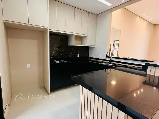 Casa com 250m² 3 quartos e 2 banheiros, à venda, no bairro Bairro dos Guedes em Tremembé