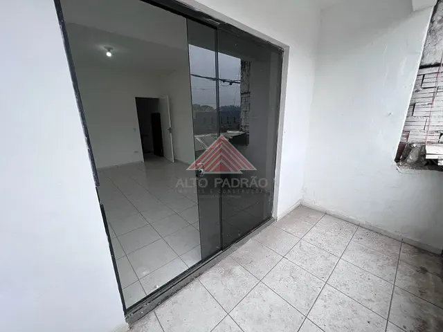 Casa com 60m² 1 quarto e 1 banheiro, para alugar, no bairro Jardim Maria Eneida em Mauá