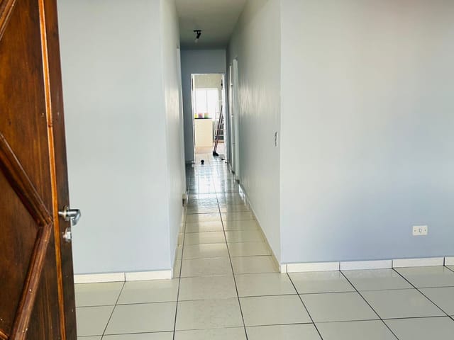 Casa com 200m² 3 quartos e 2 banheiros, para alugar, no bairro Jaguaribe em Osasco