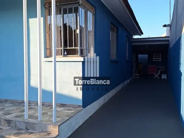 Casa com 240m² 3 quartos e 2 banheiros, à venda, no bairro Uvaranas em Ponta Grossa