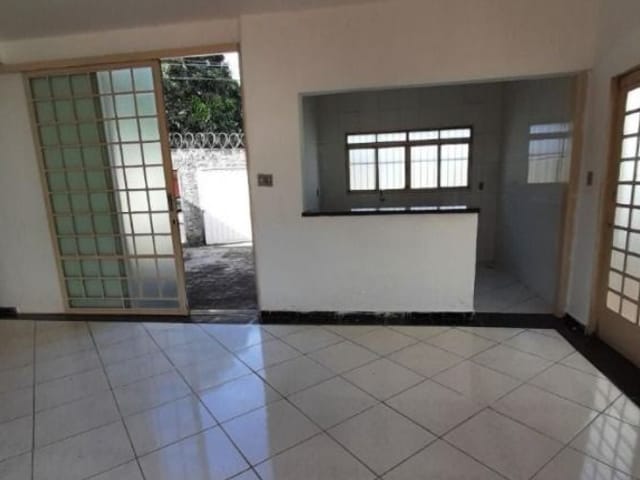 Foto do Casa - Casa com 2 dormitórios à venda, 105 m² por R$ 180.000,00 - Abadia - Uberaba/MG | ZUCATO IMOBILIARIA LTDA